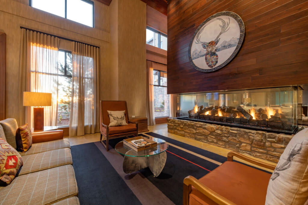 Gaylord Rockies Resort - Lobby Lounge